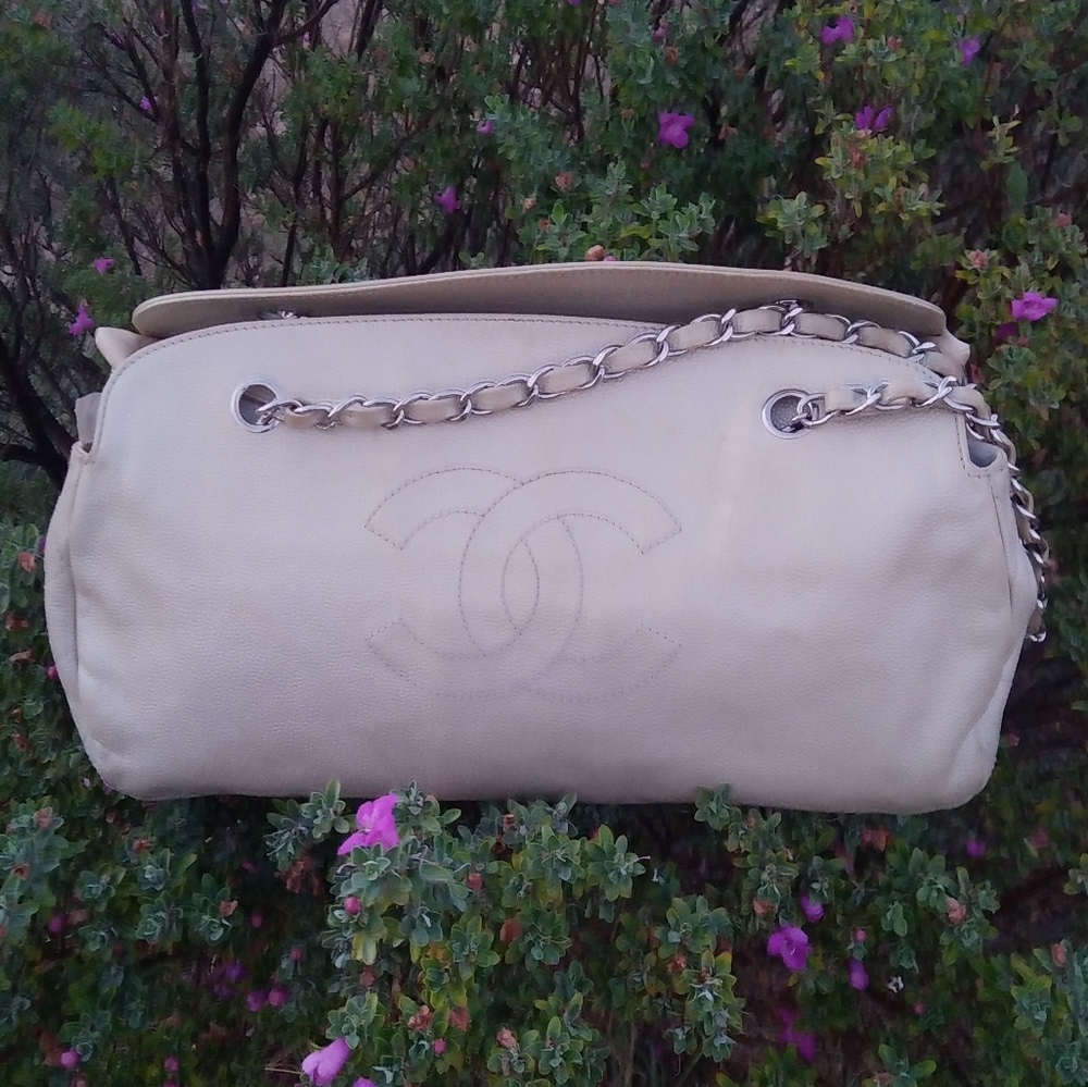 Chanel Shoulder Bag